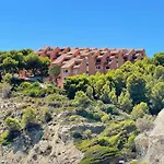 Frontview Sea Vista קלפה