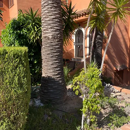 Frontview Sea Vista דירה