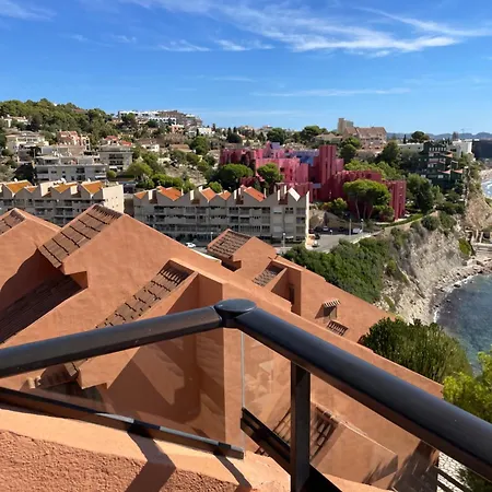 Frontview Sea Vista *